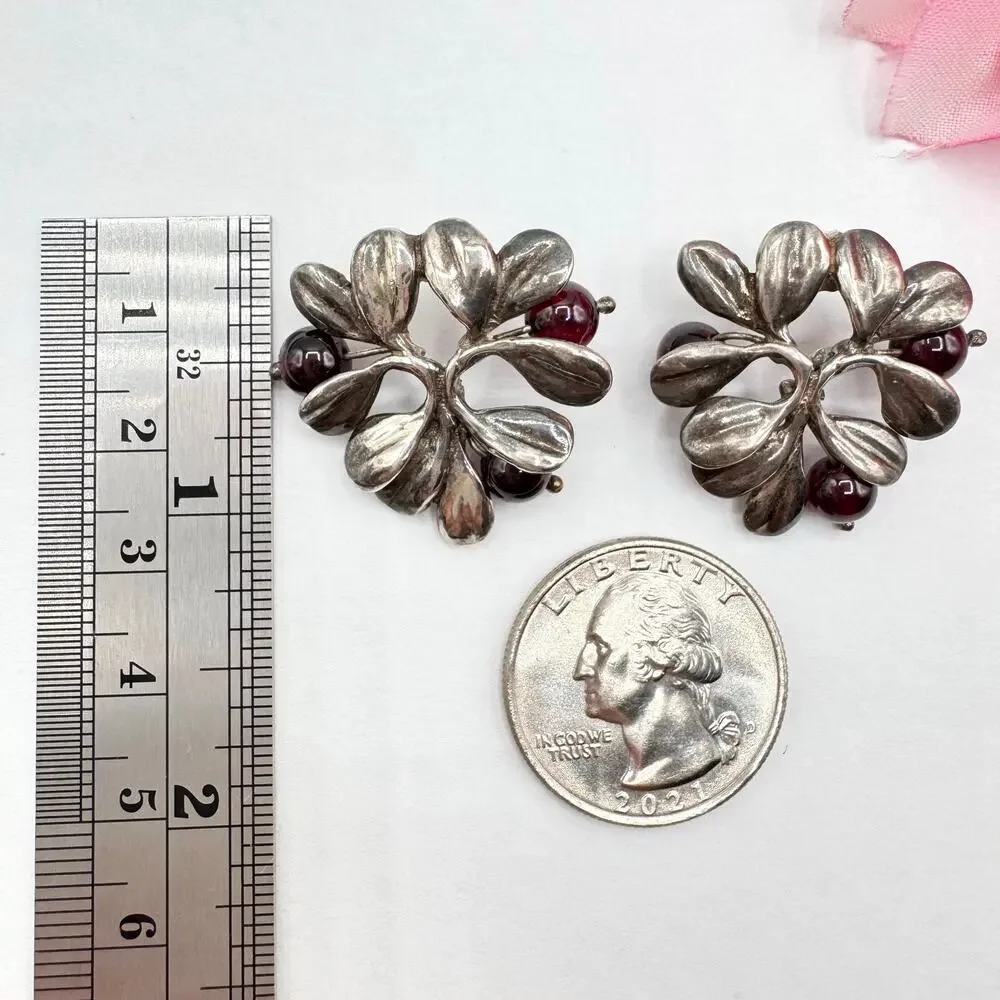Vintage Silver Leaves Garnet Berry Bead Earrings Forestcore Fairycore Floral